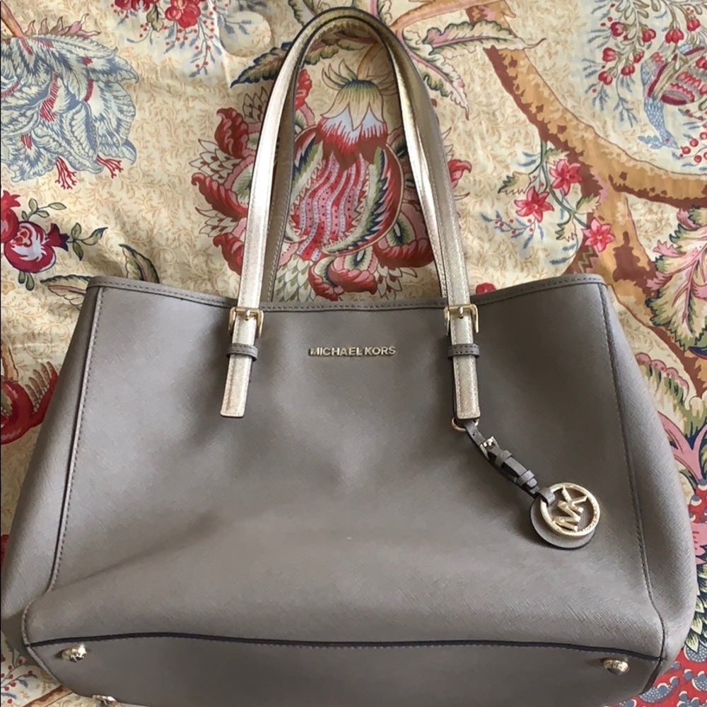 Michael Kors Jet Set Saffiano Leather Tote Bag